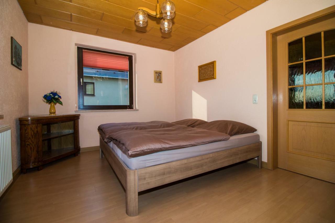 Am Balkon Des Erzgebirges Apartment Bernsbach Екстериор снимка